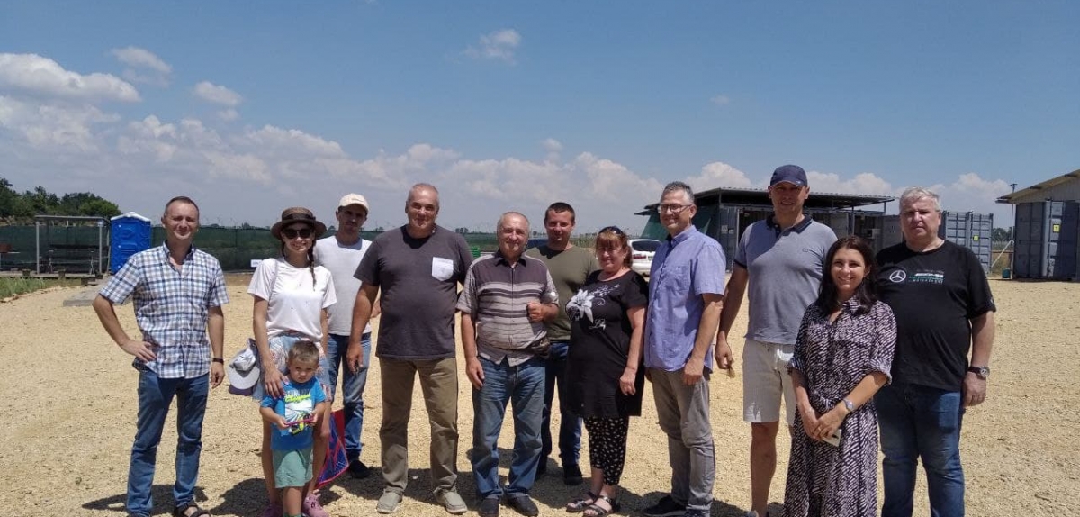 Відбулась навчальна поїздка: "Агротехнологічні майстер-класи з особливостей вирощування персиків та столового винограду" (фото)